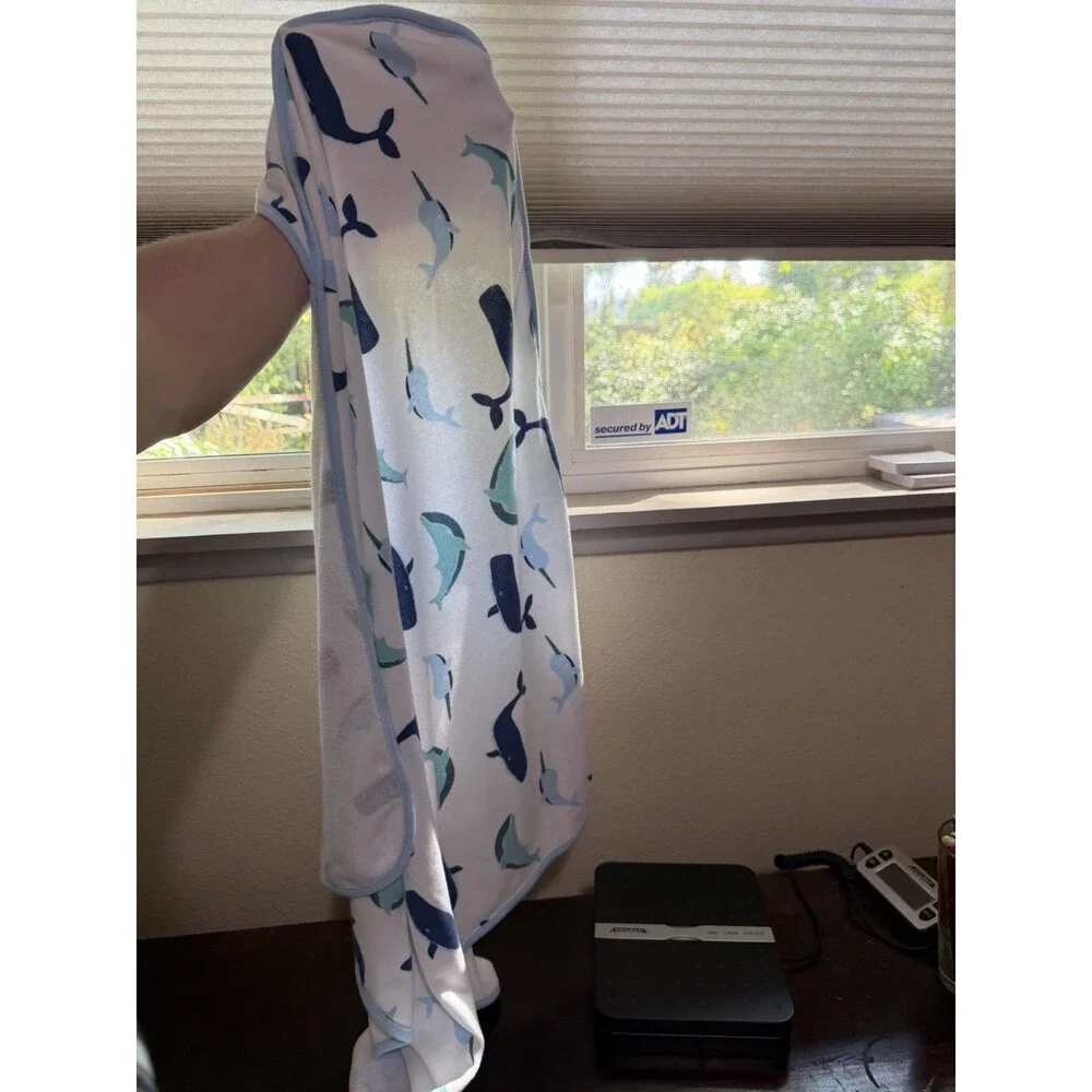 Cloud Island Hooded Towel Blue Whales